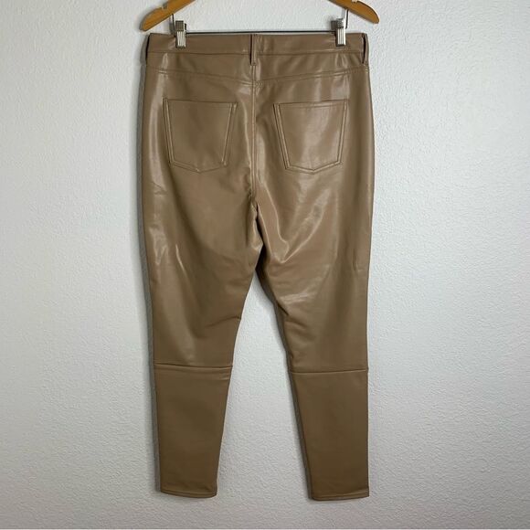 7 For All Mankind Nude Faux Leather Pants Size Medium - Picture 5 of 5